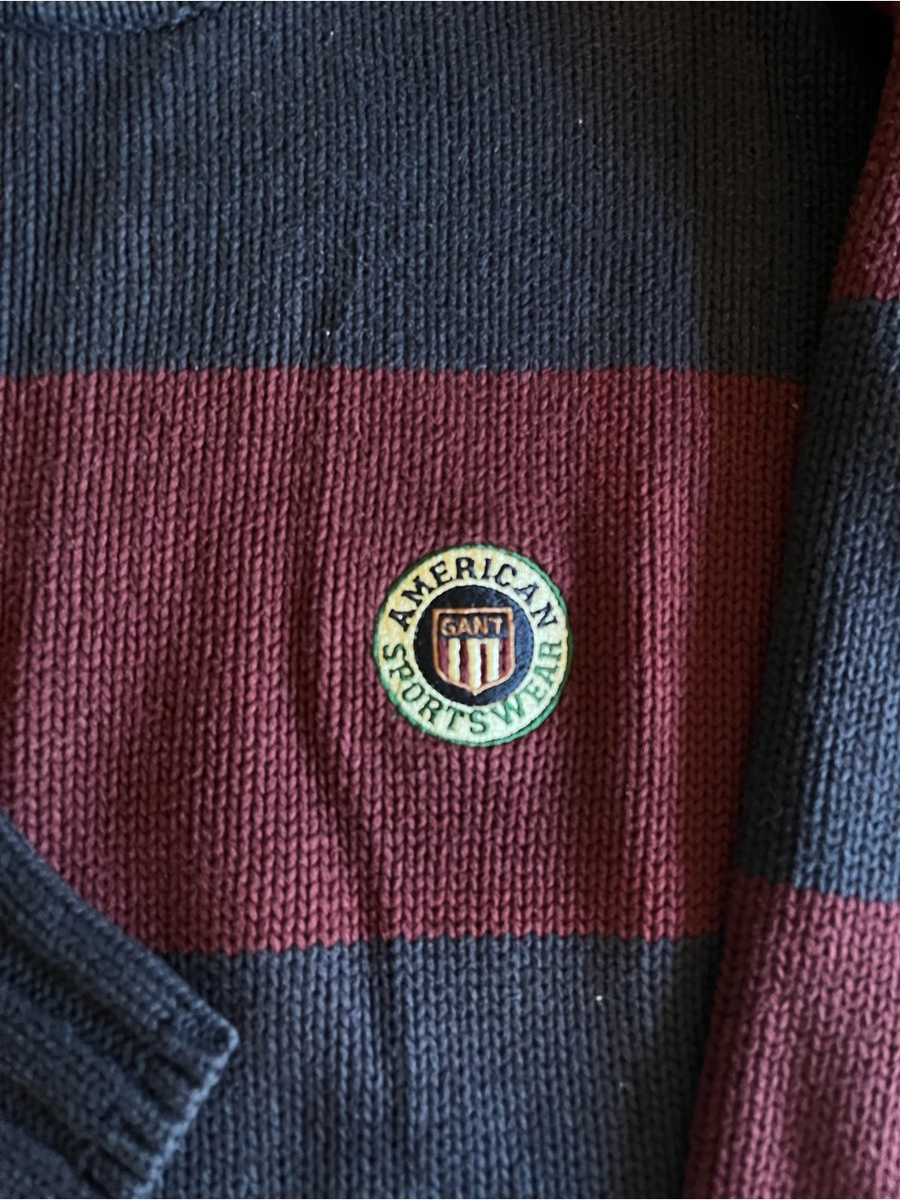 Vintage GANT Men's Navy and Burgundy and navy Striped Crewneck Sweater - Picture 5 of 7